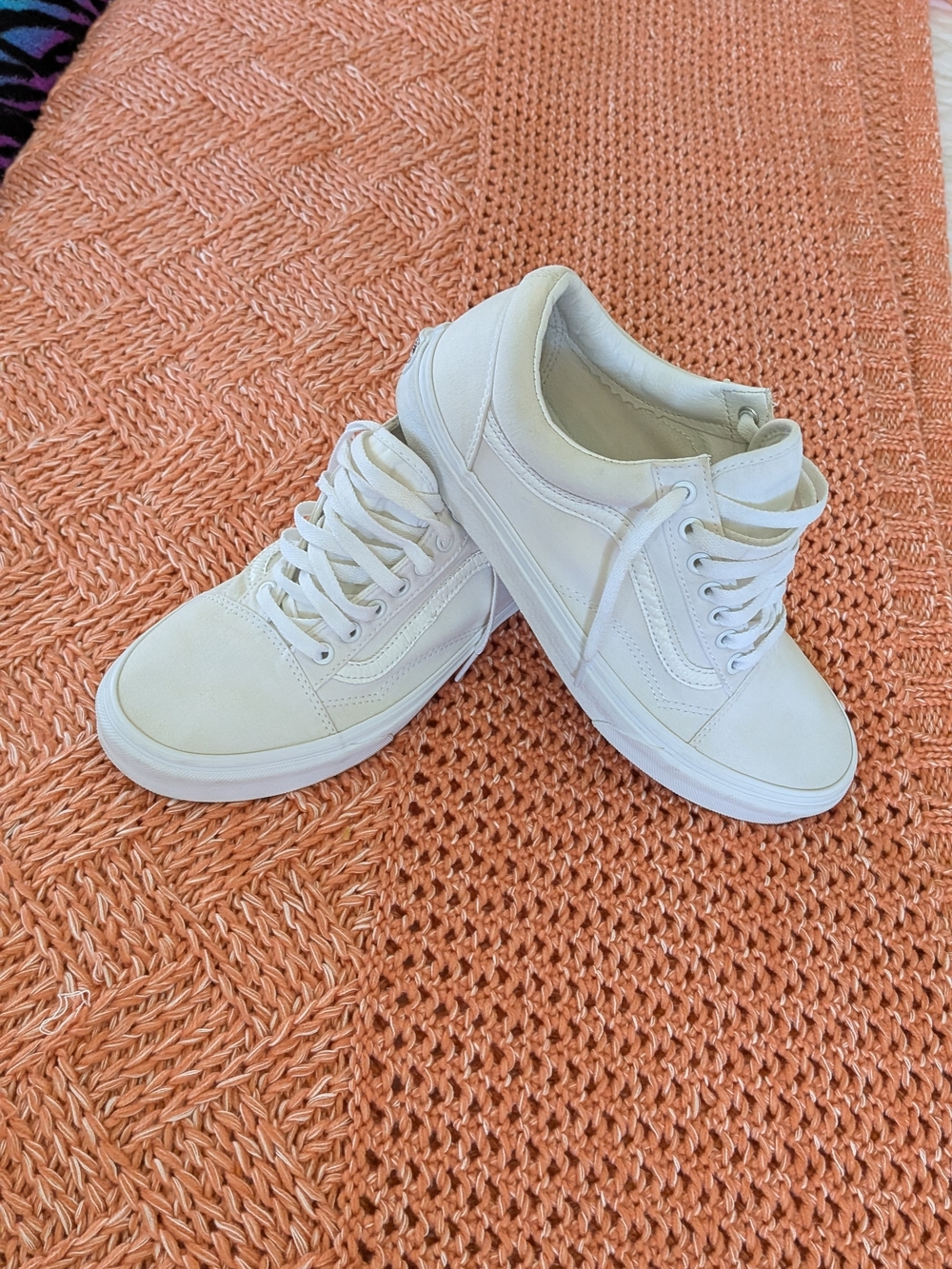 🔥Vans Men's Low-Top Sneakers ..🔥🔥🔥🔥🔥